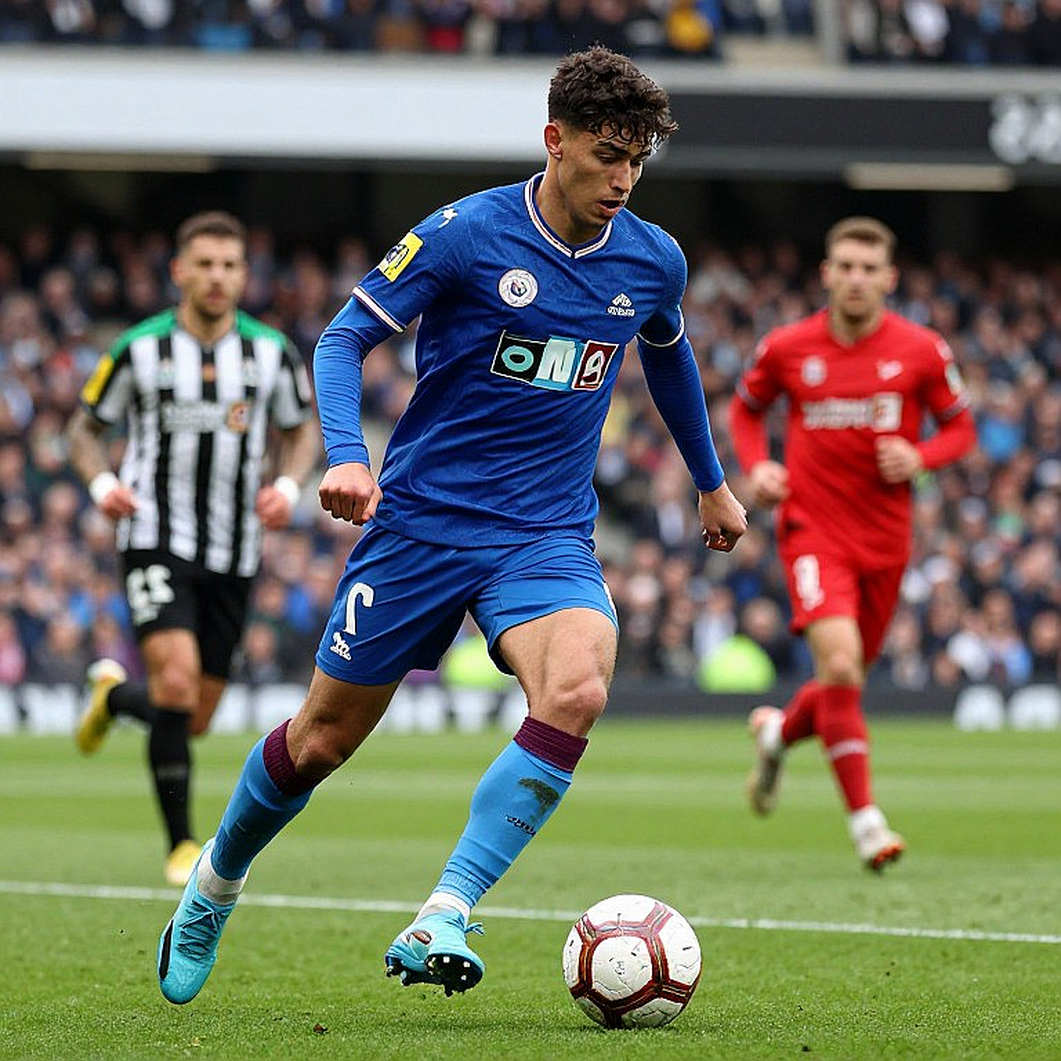 Eight Men Attacking and the Space Behind: Lessons from Juventus's Defeat at Mapei Eight Men Attacking and the Space Behind: Lessons from Juventus's Defeat at Mapei