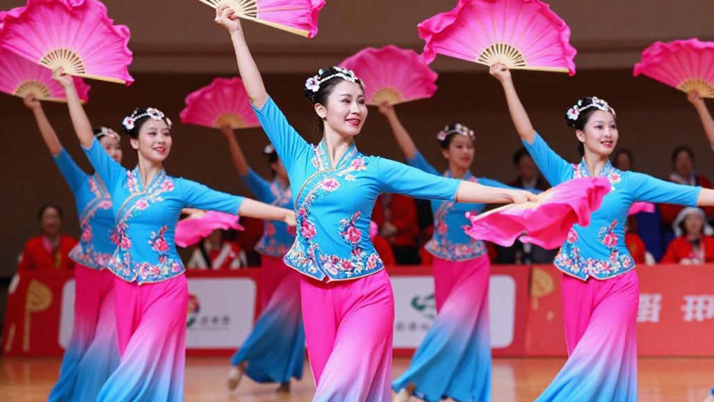 Lily Price cam kết với Sacred Heart: từ đường bơi YMCA đến suất chung kết MAAC